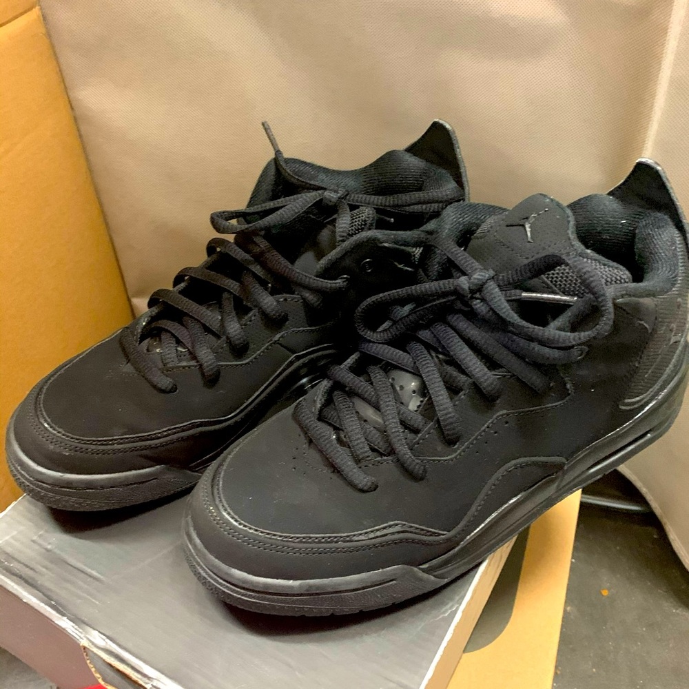 Jordan courtside